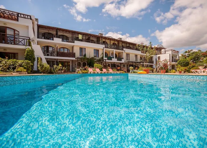 Aparthouse Paradise Bay