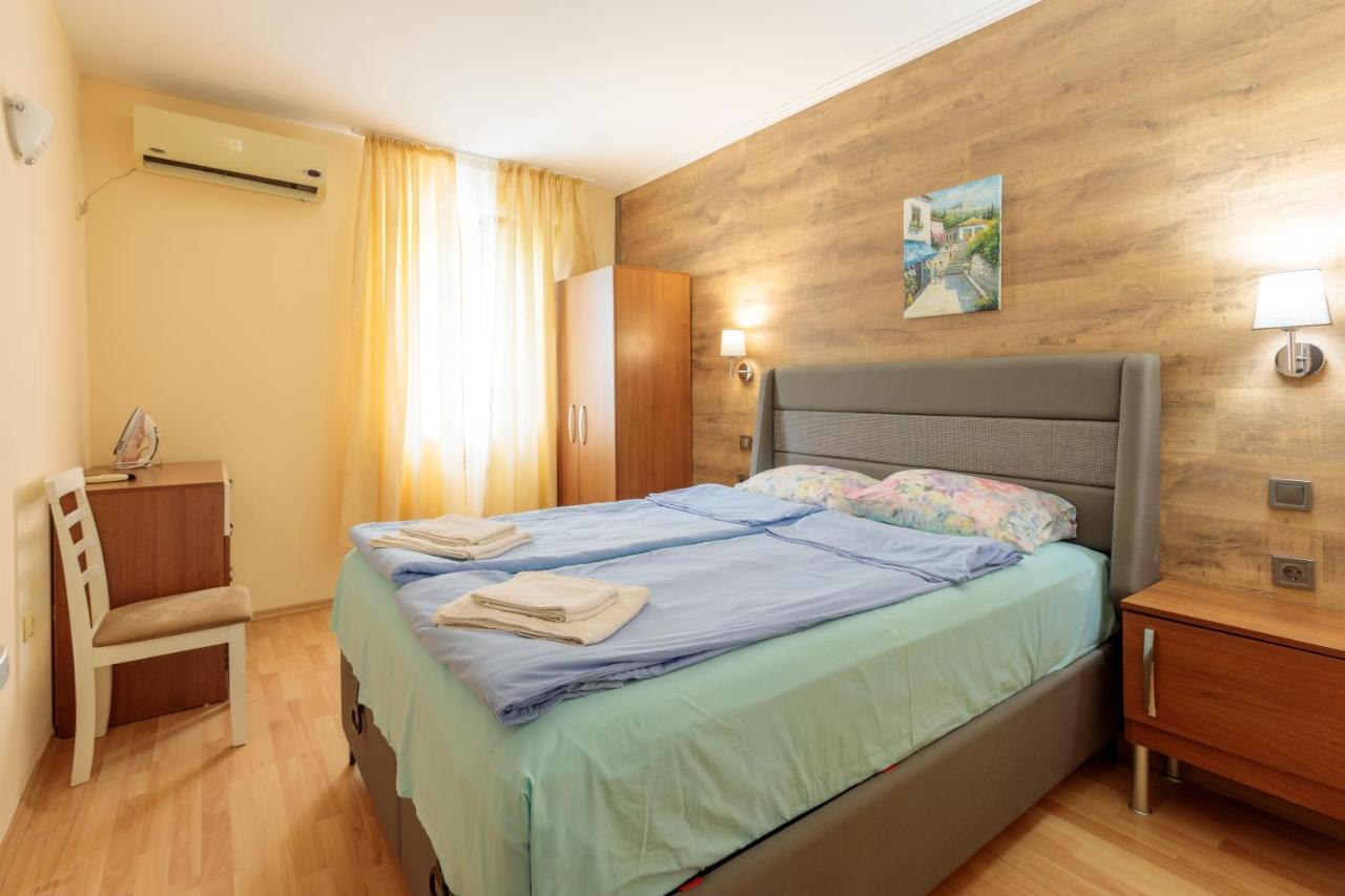 Aparthouse Paradise Bay Apartament *
