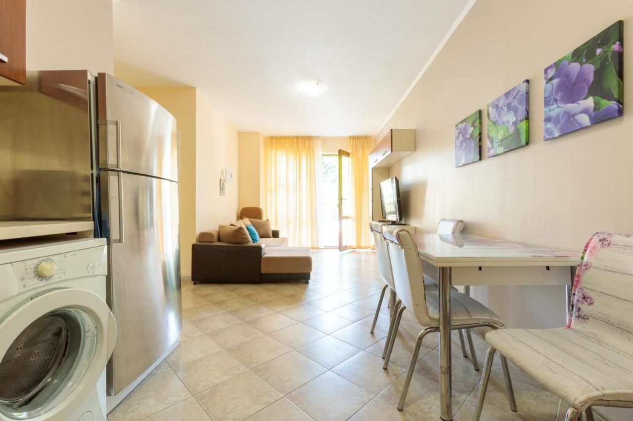 Aparthouse Paradise Bay * Sozopol